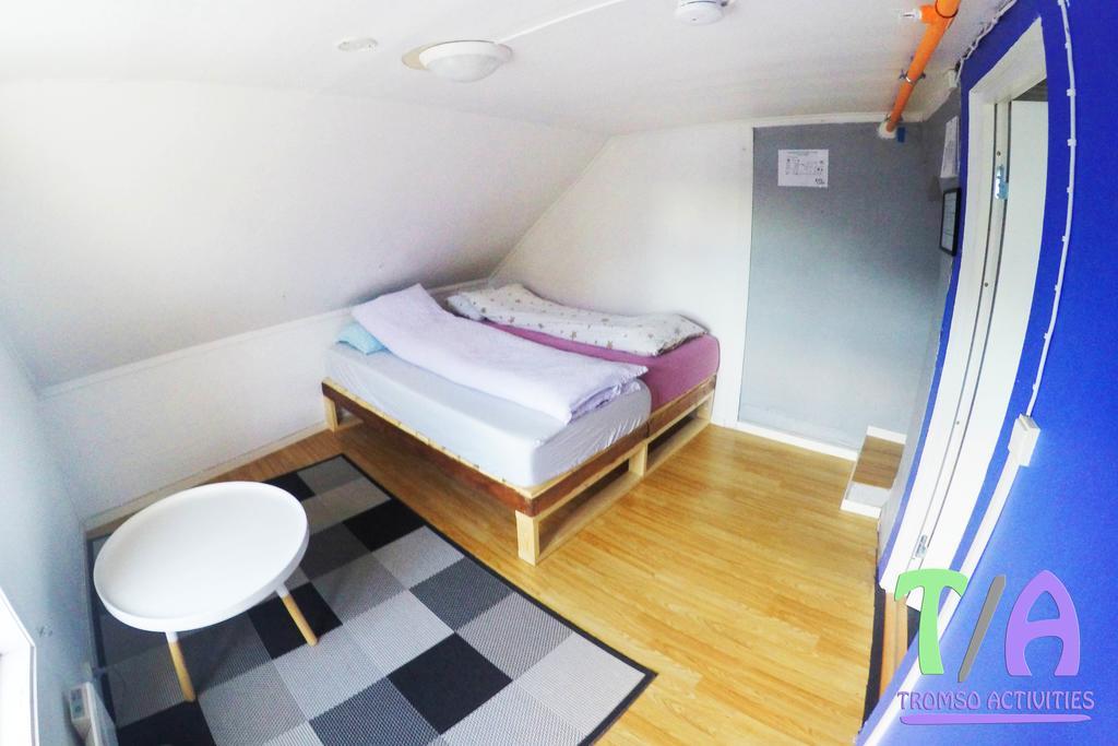 Tromso Activities Hostel ภายนอก รูปภาพ