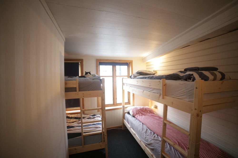 Tromso Activities Hostel ภายนอก รูปภาพ